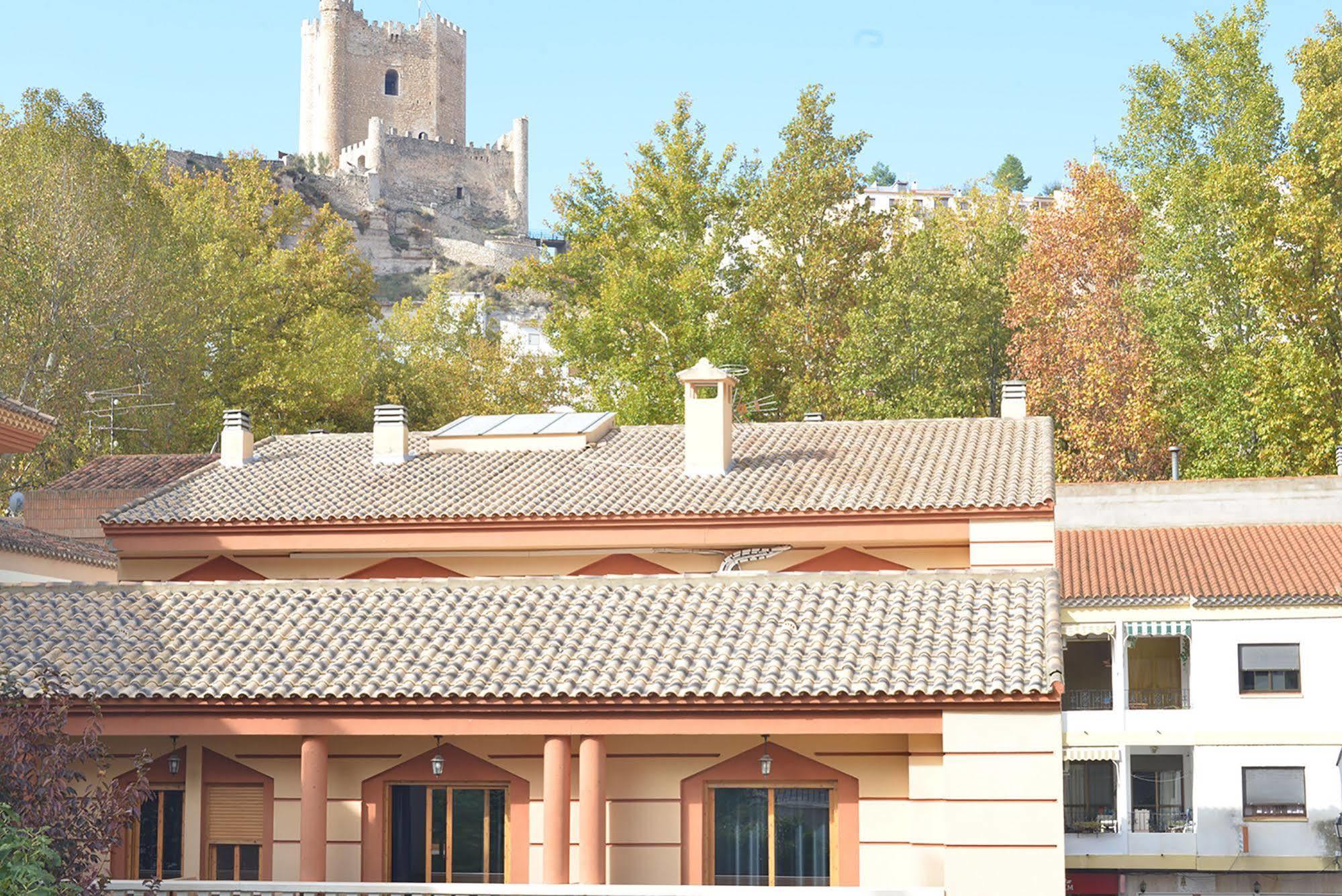 Alcala Del Jucar Hotel Pelayo Exterior photo