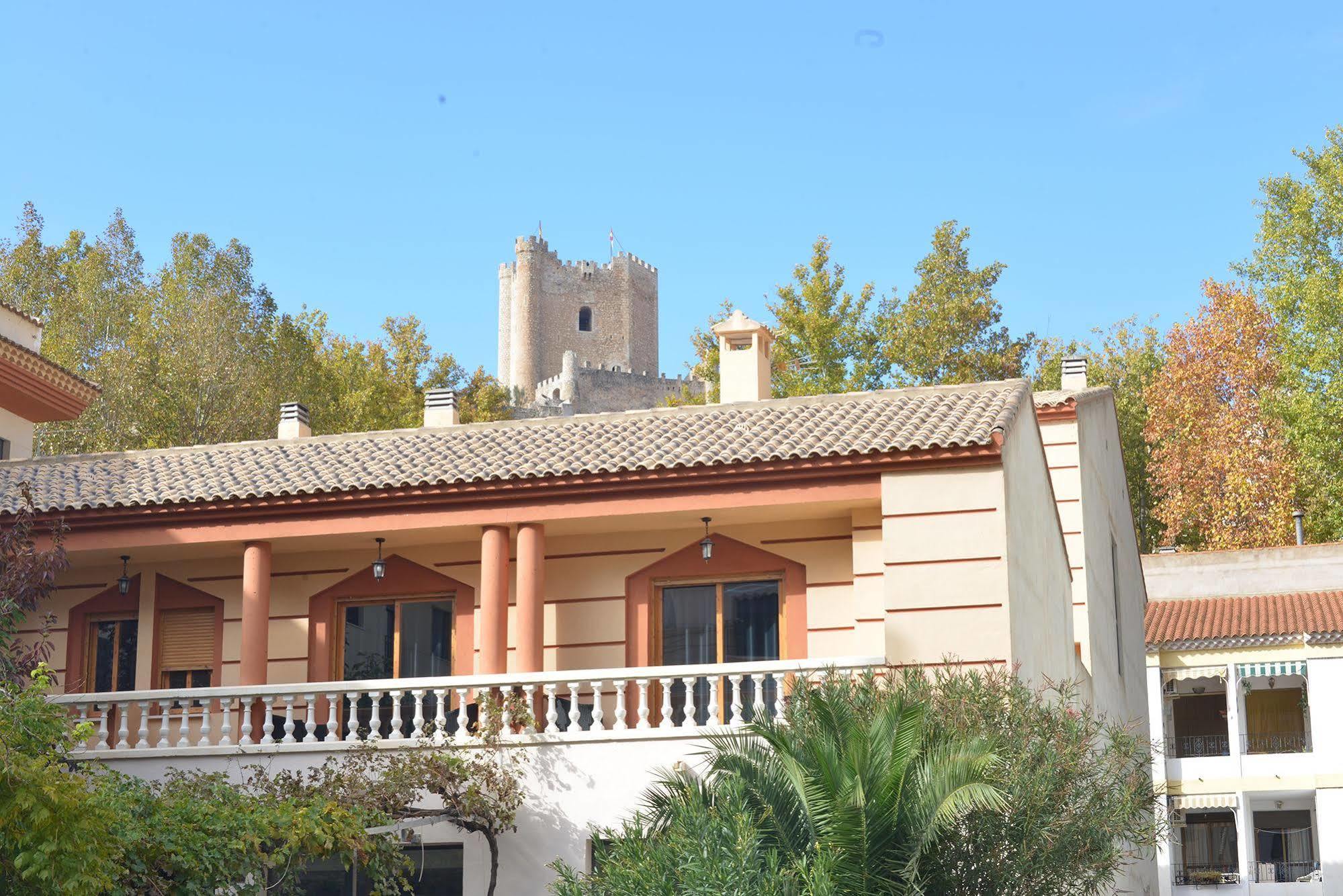 Alcala Del Jucar Hotel Pelayo Exterior photo